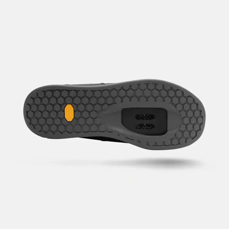 Giro Chamber II Men's Shoe in Black-2